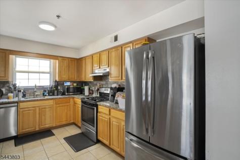 49 Crawford Street Newark NJ 07102