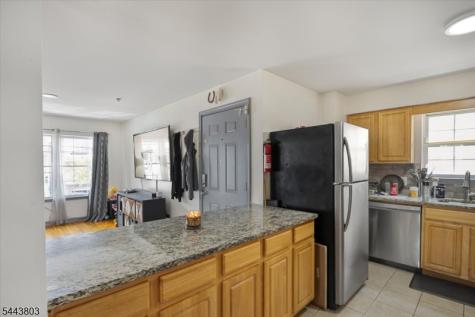 49 Crawford Street Newark NJ 07102