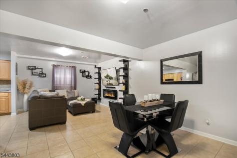49 Crawford Street Newark NJ 07102