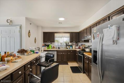 49 Crawford Street Newark NJ 07102