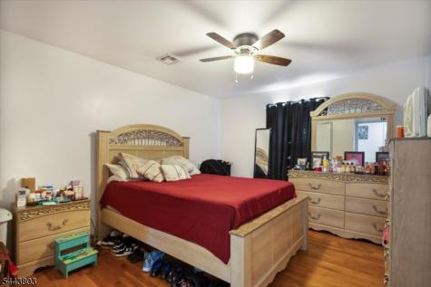 49 Crawford Street Newark NJ 07102