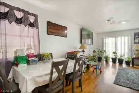49 Crawford Street Newark NJ 07102