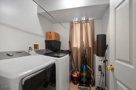 49 Crawford Street Newark NJ 07102