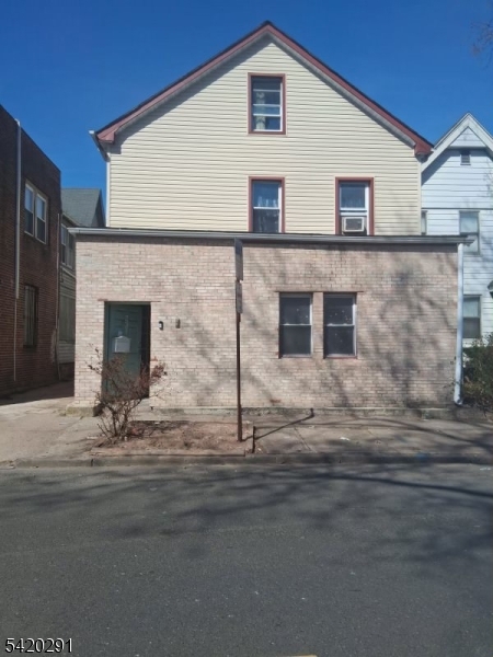 231 N Park Street East Orange NJ 07017