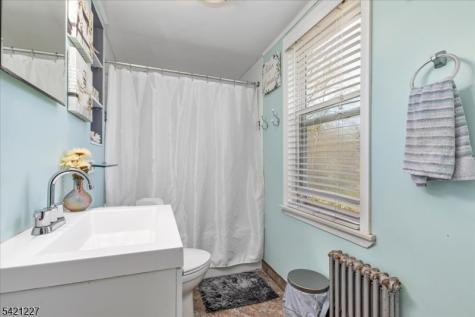 296 Berkeley Avenue Bloomfield NJ 07003