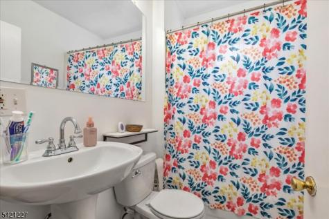 296 Berkeley Avenue Bloomfield NJ 07003
