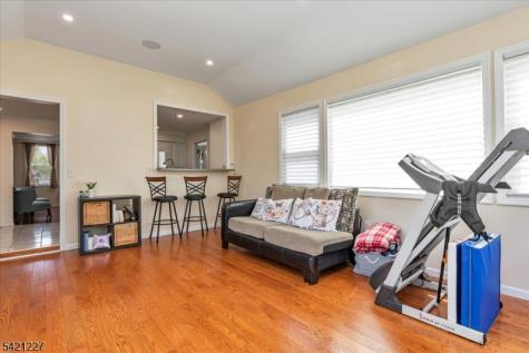 296 Berkeley Avenue Bloomfield NJ 07003