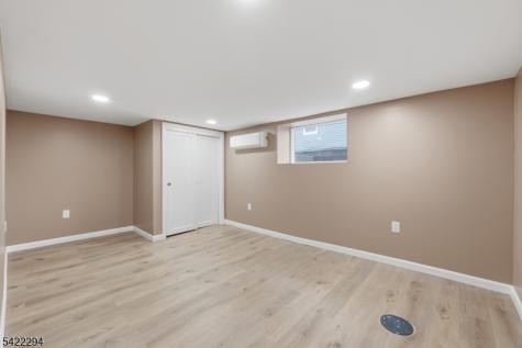 82 Grove Street Montclair NJ 07042