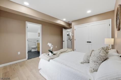 82 Grove Street Montclair NJ 07042