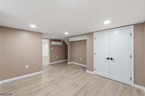 82 Grove Street Montclair NJ 07042