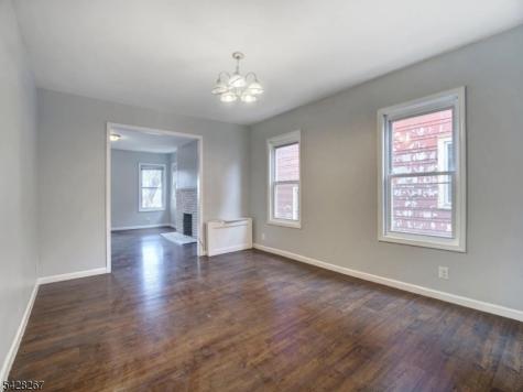 49 Parkview Terrace Newark NJ 07112