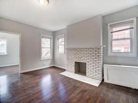 49 Parkview Terrace Newark NJ 07112