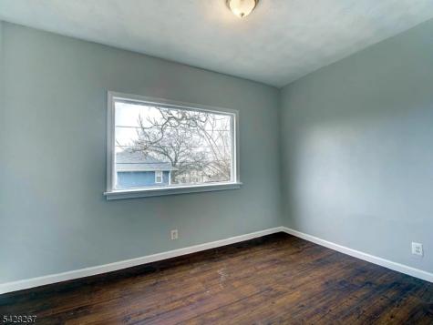 49 Parkview Terrace Newark NJ 07112
