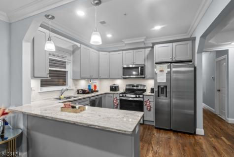 267 S 10th Street Newark NJ 07103