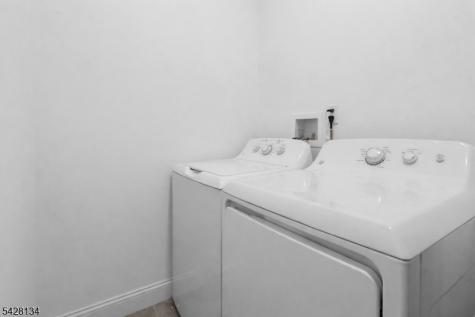 267 S 10th Street Newark NJ 07103