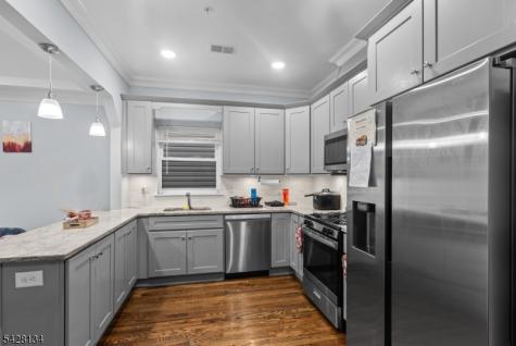 267 S 10th Street Newark NJ 07103
