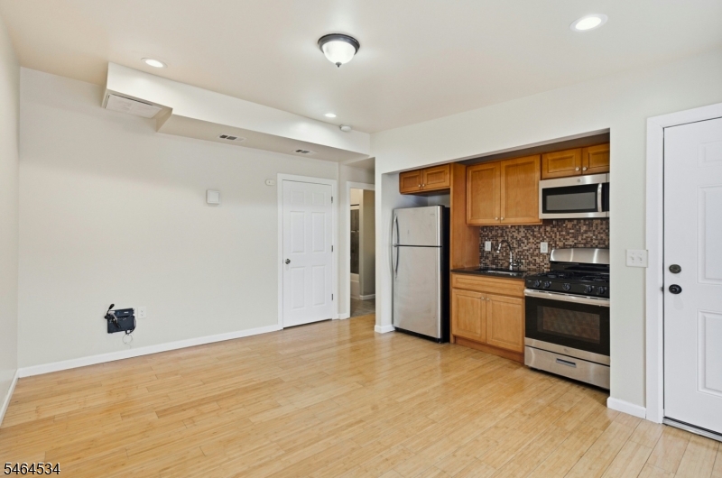 145 Summer Avenue Newark NJ 07104