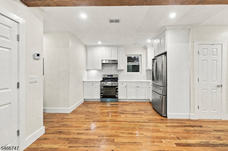 157 Milford Avenue Newark NJ 07108