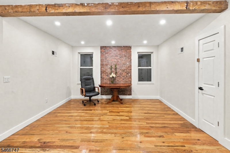 157 Milford Avenue Newark NJ 07108