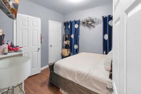236 Halsted Street East Orange NJ 07018