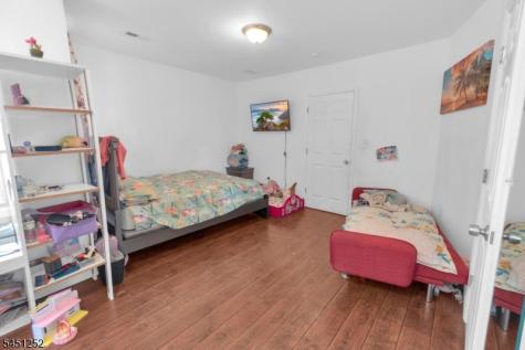 236 Halsted Street East Orange NJ 07018