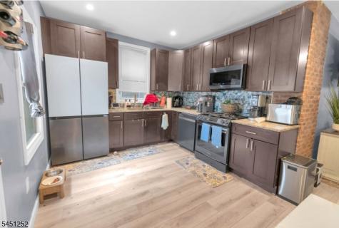 236 Halsted Street East Orange NJ 07018