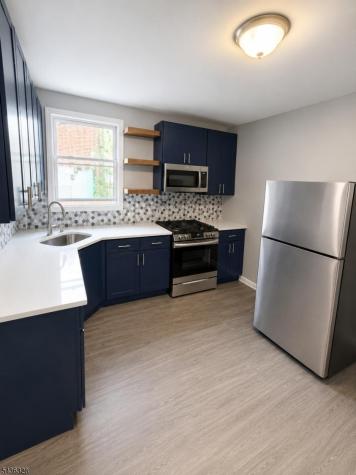 17 Maple Avenue Irvington NJ 07111