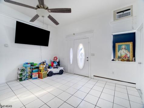 6011 Van Buren Place West New York NJ 07093