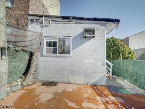6011 Van Buren Place West New York NJ 07093