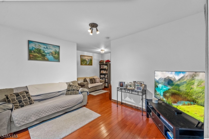 1013 Madison Avenue Elizabeth NJ 07201