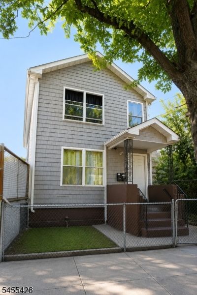 212 N 1st Street Paterson NJ 07522