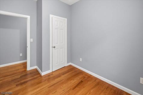 422 18TH Avenue Newark NJ 07108