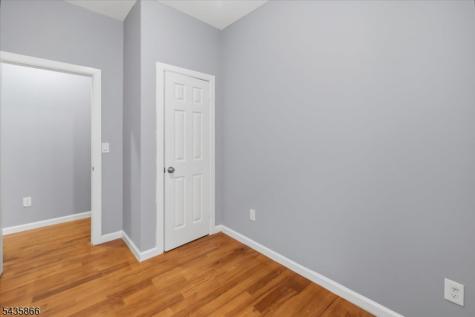 422 18TH Avenue Newark NJ 07108