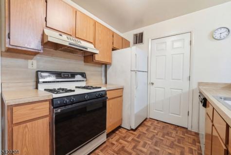 120 Carnegie Place Union NJ 07088