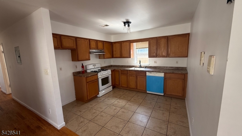 94 Osborne Terrace Newark NJ 07108