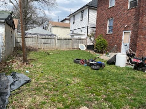 9 Bachman Place Irvington NJ 07111