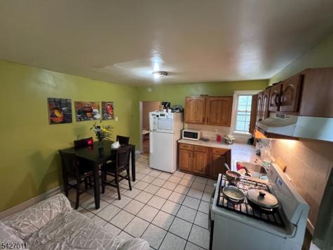 568 14TH Avenue Paterson NJ 07504