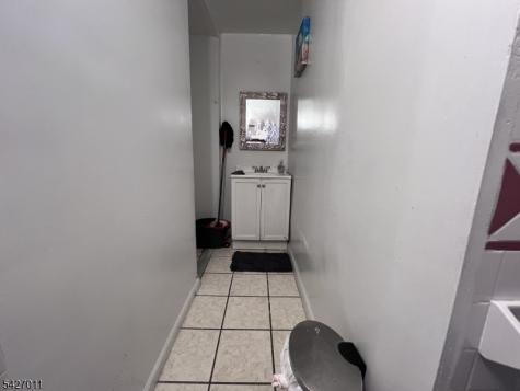 568 14TH Avenue Paterson NJ 07504