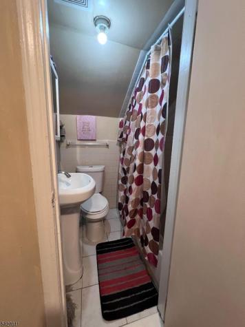 568 14TH Avenue Paterson NJ 07504