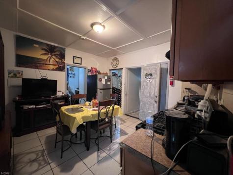568 14TH Avenue Paterson NJ 07504
