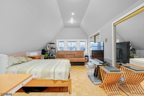 16 Stegman Terrace Jersey City NJ 07305