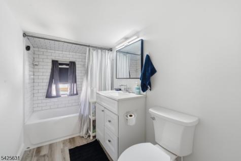 60 Westervelt Place Lodi NJ 07644