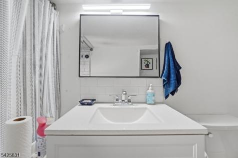 60 Westervelt Place Lodi NJ 07644