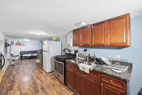 60 Westervelt Place Lodi NJ 07644