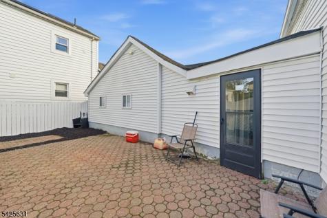 60 Westervelt Place Lodi NJ 07644