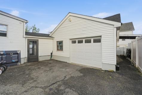 60 Westervelt Place Lodi NJ 07644