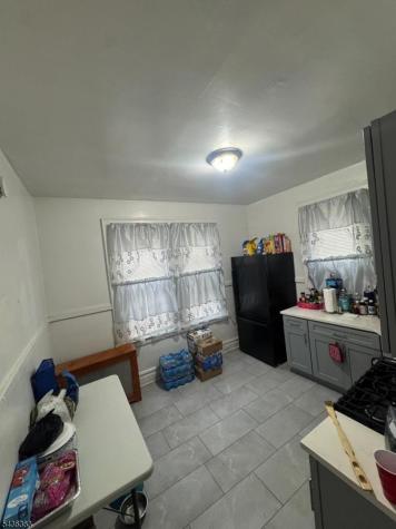 5 Mapes Terrace Newark NJ 07112