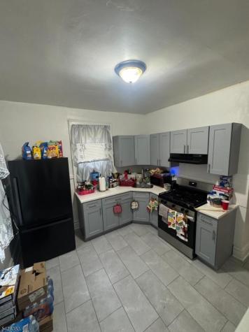 5 Mapes Terrace Newark NJ 07112