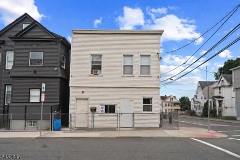 54 Genessee Avenue Paterson NJ 07503