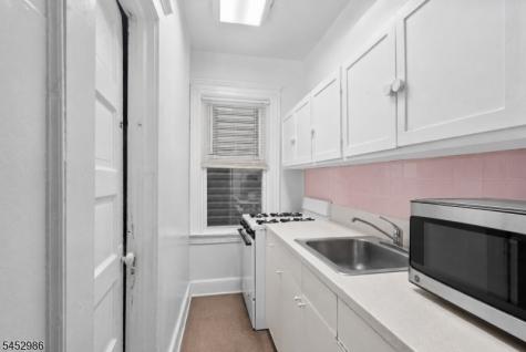 54 Genessee Avenue Paterson NJ 07503